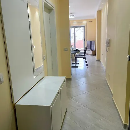 Tourists 3* فلورا