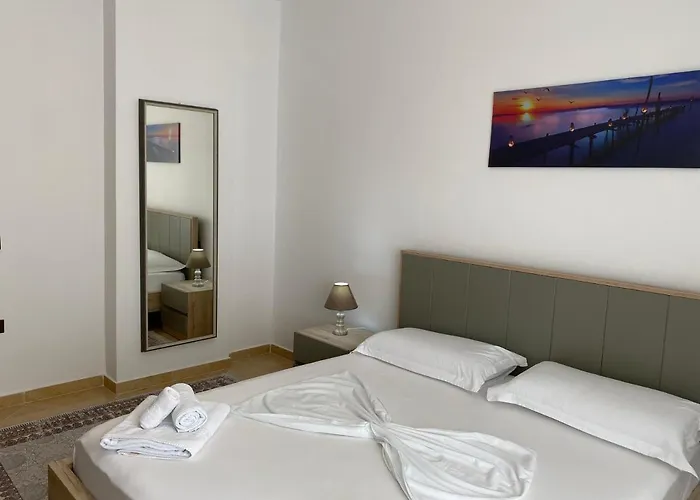 Апарт-отель Tourists Влёра